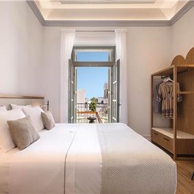 5 bedroom villa with indoor and outdoor pool in Chania town, sleeps 10